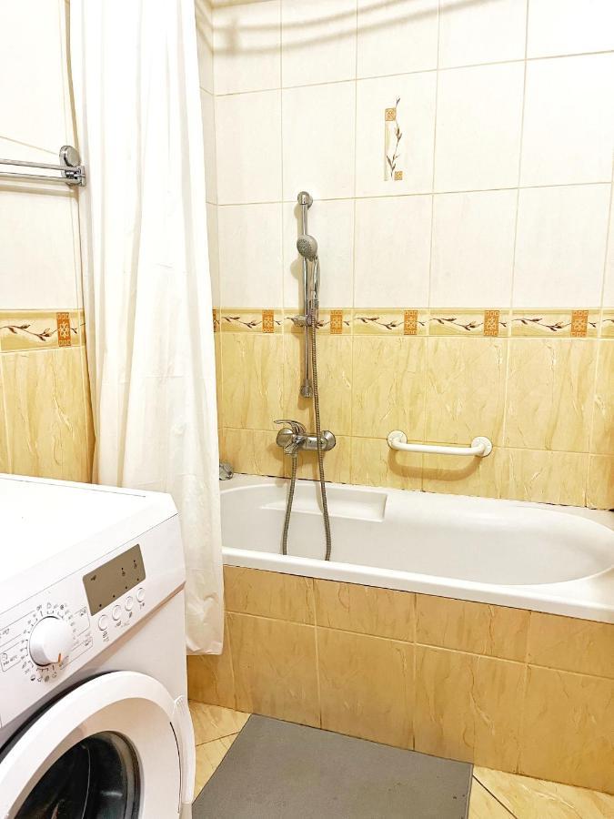 Nice Room In City Centre Krasków Exteriör bild